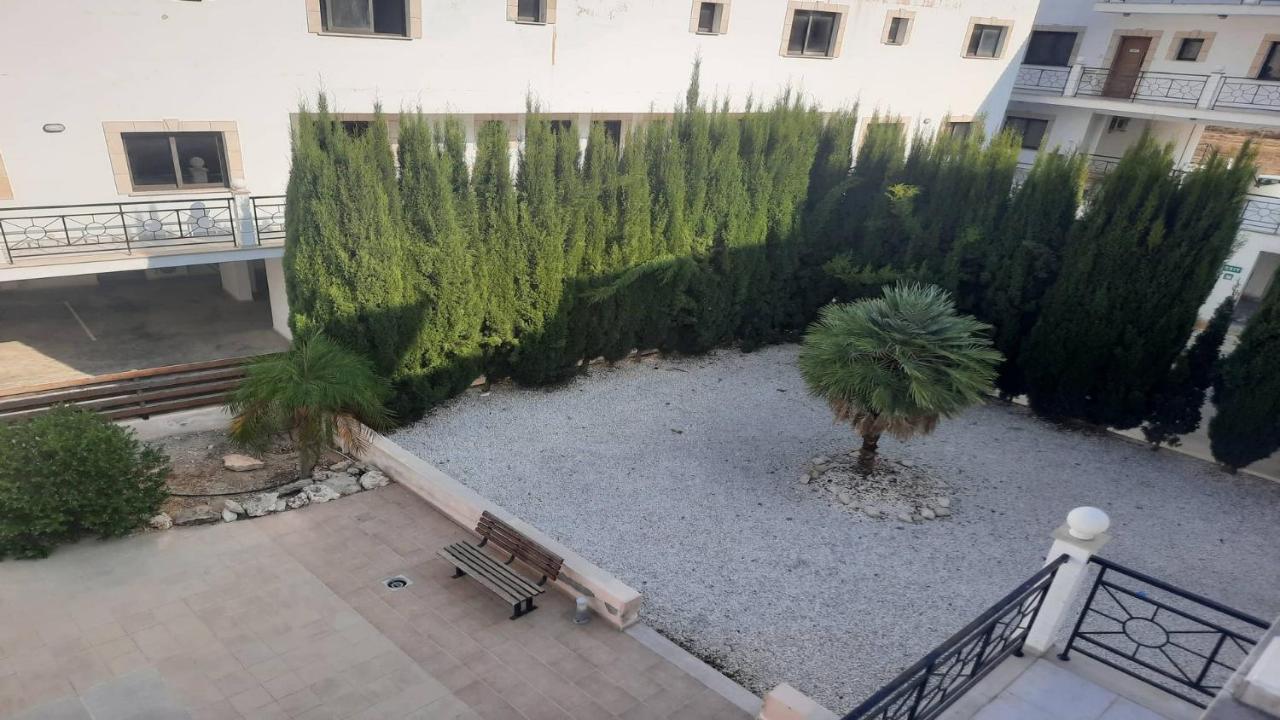 Paramount Gardens Resorts C202 Lárnaka Eksteriør bilde